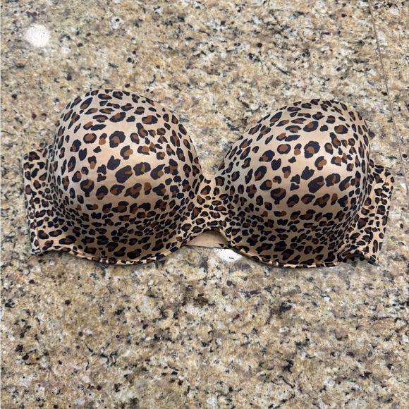 Cacique Other - Cacique Leopard Print Strapless Bra multiway straps not included 44DDD